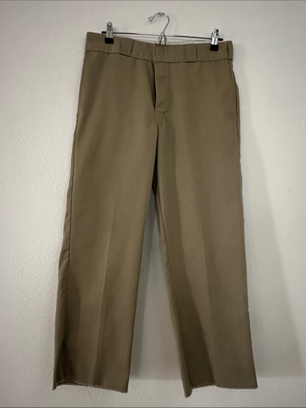 Men's Khaki DICKIES 874 Cropped Raw Hem Classic Straight Fit Pants, size 30 (M)